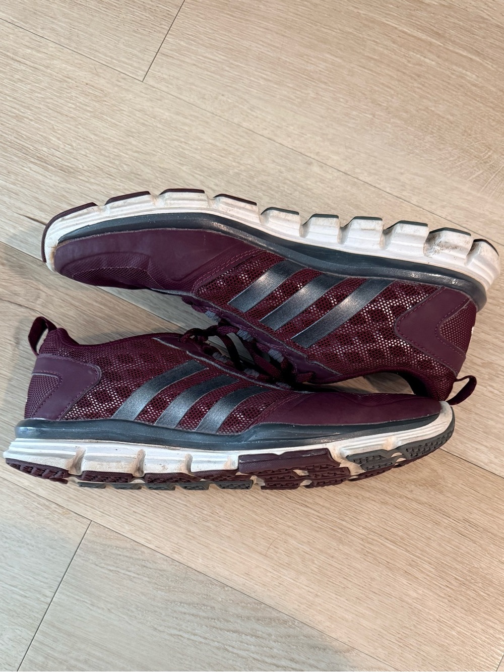 adidas Men’s Maroon Athletic Running Shoes with Silver Stripes